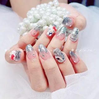 ネイル 🩷 Mio 🩷のネイルデザイン