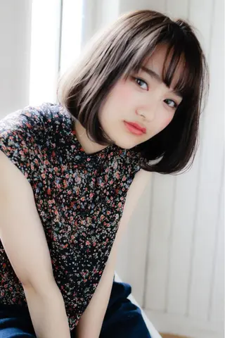 ミディアム うる艶/レイヤー 🪞池袋LAND🪞のヘアスタイル