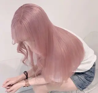 ミディアム カラー ヘアアレンジ 🫧モテる💗ダメー ジレスハイトーン🫧のヘアスタイル