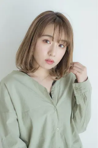 ミディアム カラー 【髪質改善 艶髪】 布川 莉穂のヘアスタイル