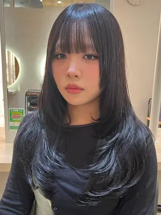 ロング 韓国レイヤー／顔周り ／ブリーチことこのヘアスタイル