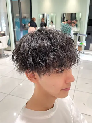 パーマ メンズ 駒野 晃のヘアスタイル