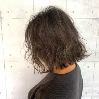ミディアム カラー arc. arc.のヘアスタイル