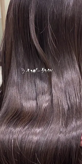 ロング カラー しみず さきのヘアスタイル