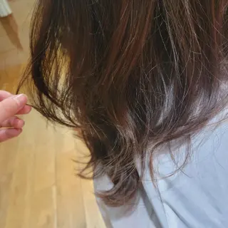 ロング パーマ 森岡 紗羽のヘアスタイル