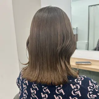 ミディアム カラー ブリーチなし/レイヤ ー特化🌈Tommyのヘアスタイル