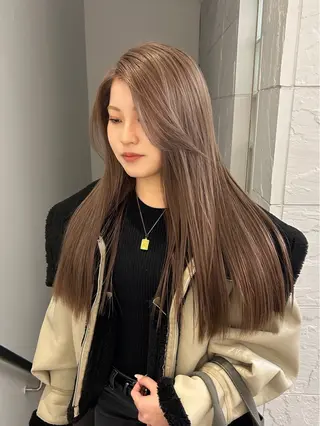 ロング カラー 💜Noa /艶髪ハイトーン💫のヘアスタイル