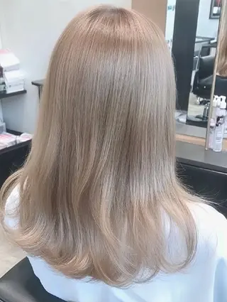 ロング カラー たつや/ハイトーン/ バレイヤージュ/寒色のヘアスタイル