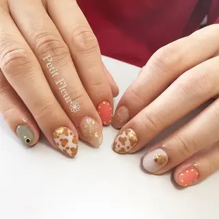 ネイル Petit Fleur所属・青柳 亜梨奈のマツエク・マツパデザイン