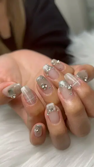 ネイル Blessed:N ブレストのネイルデザイン