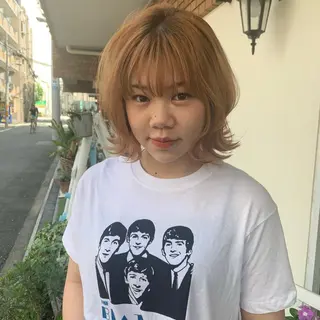 ショート カラー stylist店長 岡本真依のヘアスタイル