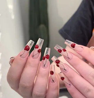 ネイル BEAUTY NAIL SALON所属・beautynail Emiのネイルデザイン