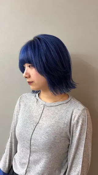 ミディアム カラー 濱岸 蓮央のヘアスタイル