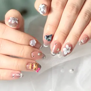 ネイル ルシイ🎀新宿長さ 出しパーツ専門店のネイルデザイン