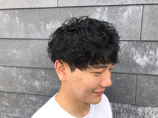 ショート パーマ メンズ 原口 颯太のヘアスタイル
