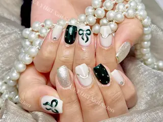 ネイル Queenie 🦋のネイルデザイン