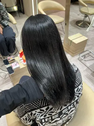 ロング 顔周りカット/ 透明感カラー/ユナのヘアスタイル