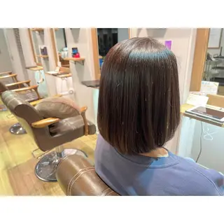 ミディアム カラー ツキダテ ユイのヘアスタイル