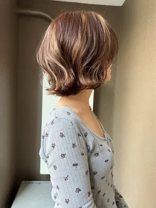 ミディアム 江坂/レイヤー/ボブ nacaのヘアスタイル