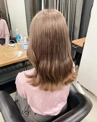 カラー 伊藤 莉奈　韓国ヘアのヘアスタイル