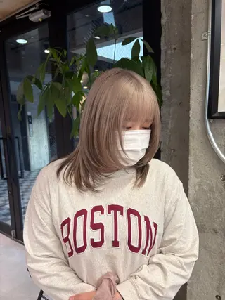 ミディアム カラー KAEDE🌺Wカ ラー/ホワイトカラーのヘアスタイル