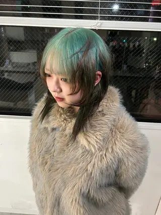 ロング カラー 履歴修正屋さん／ ブロンド／ホワイトのヘアスタイル