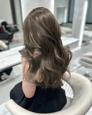 セミロング カラー ✨上品レディーなヘア スタイルへ✨髙木諒也のヘアスタイル