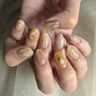 ネイル 里見 麗のネイルデザイン