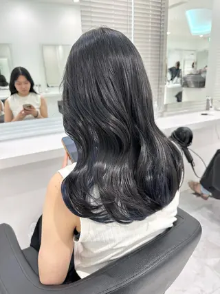 ミディアム カラー 赤み消し🌿 透明感カラー🫧のヘアスタイル
