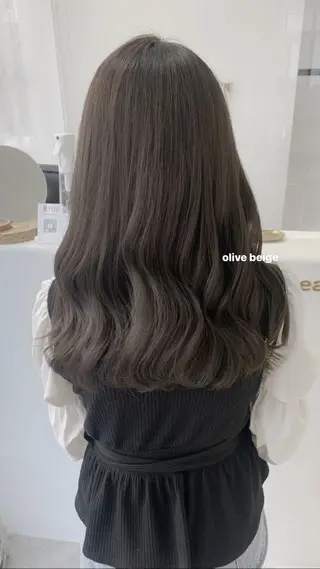 ロング カラー ブリーチなしWカラー ／レイヤー🎀マリノのヘアスタイル