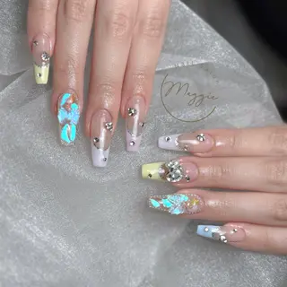 ネイル Maggie Nail🦩のネイルデザイン