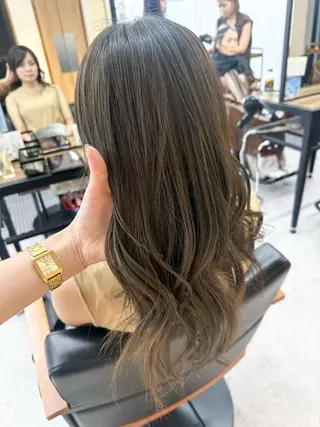 セミロング カラー パーマ ヘアアレンジ キッズ 骨格レイヤーカット 🌿美髪縮毛矯正のヘアスタイル