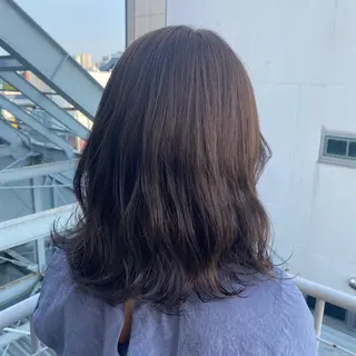 ミディアム カラー 🩵ブリーチカラー 🐈MIORI🩵のヘアスタイル