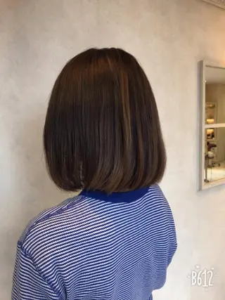 ミディアム 大久保 遥日のヘアスタイル
