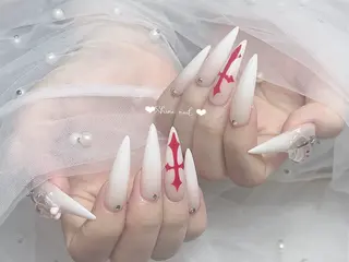 ネイル サイナ🎀 長さだし&デザインのネイルデザイン