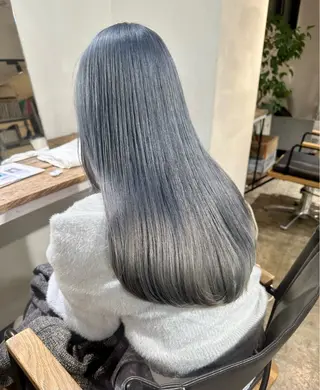 ロング カラー ✨艶ブリーチカラー ✨四ノ宮裕己のヘアスタイル
