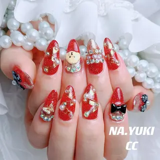 ネイル 🦋 Queenieのネイルデザイン