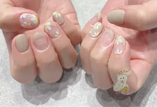 ネイル 深田 加代のネイルデザイン