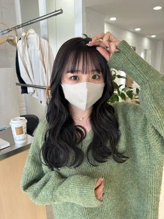 ロング 矢澤 明日香のヘアスタイル