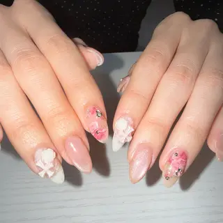 ネイル Sarina ⋆⭒˚ mavieのネイルデザイン