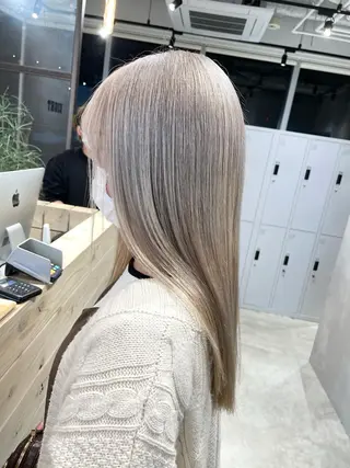 ロング カラー ハイトーン×レイヤー /遠藤将太のヘアスタイル