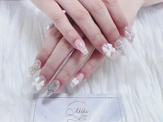 ネイル AKIKO ネイルサロンのネイルデザイン