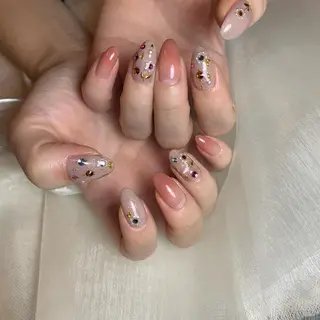 ネイル 里見 麗のネイルデザイン