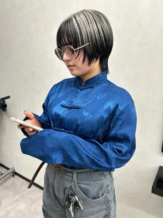ショート カラー ナカジマ ナナのヘアスタイル
