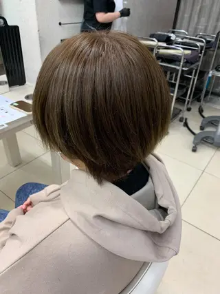 ショート カラー ✂︎レディース のメンズカット屋さんのヘアスタイル