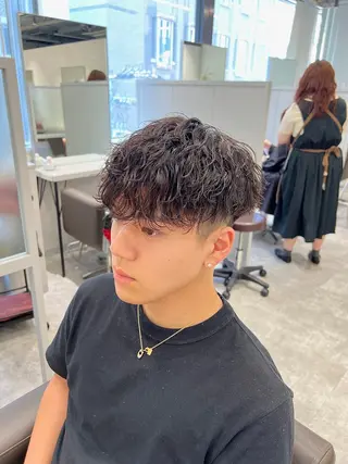 ショート パーマ メンズ 関西センターパート メンズモデル募集のヘアスタイル