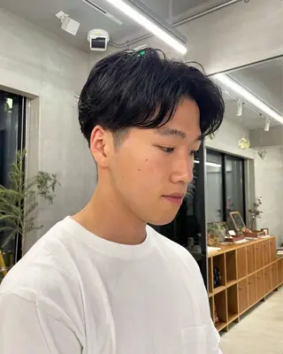 パーマ メンズ 鶴井 美空のヘアスタイル