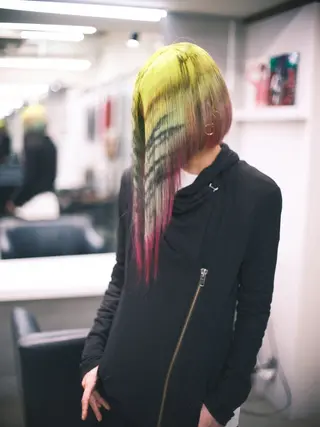 ショート カラー ヘアアレンジ T.a.g中崎町所属・個性爆弾💣 ダブルカラー/ゆかのヘアスタイル