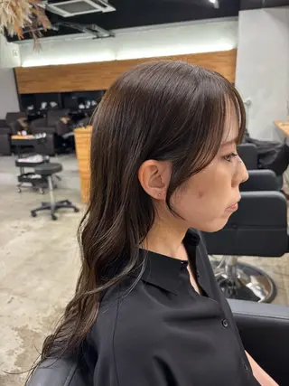 セミロング カラー mono / Manatoのヘアスタイル