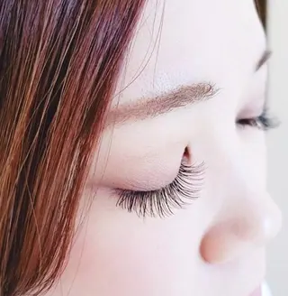 マツエク・マツパ イプス ビューティーのヘアスタイル